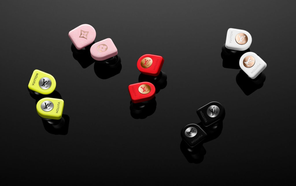 Louis Vuitton пусна безжичните слушалки Horizon Earphones v2 за 00