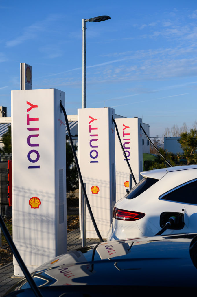 SHELL започва изграждането на мрежа за зареждане на електромобили Централна и Източна Европа
