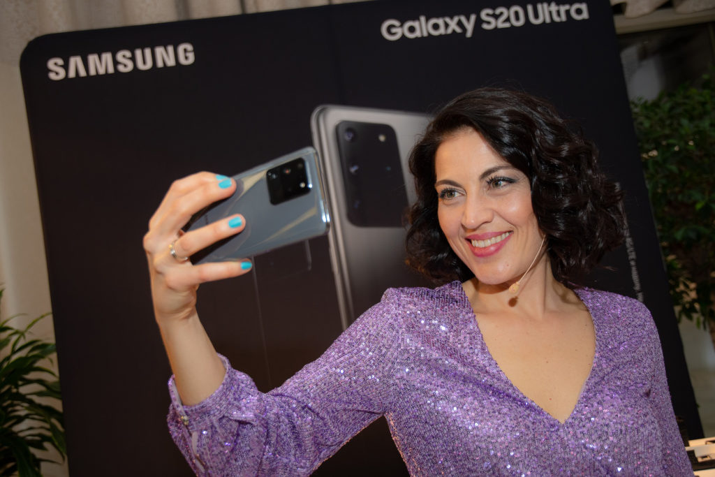 Samsung с ексклузивна премиера на Galaxy Z Flip и Galaxy S20 в България