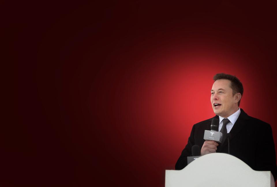 „Мъск бе в долината на смъртта и оцеля“ или защо акциите на Tesla за три месеца поскъпнаха с 300%