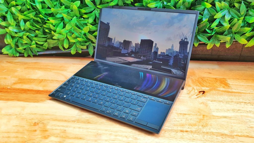 Ревю на ZenBook Duo (UX481) – два дисплея са повече от един