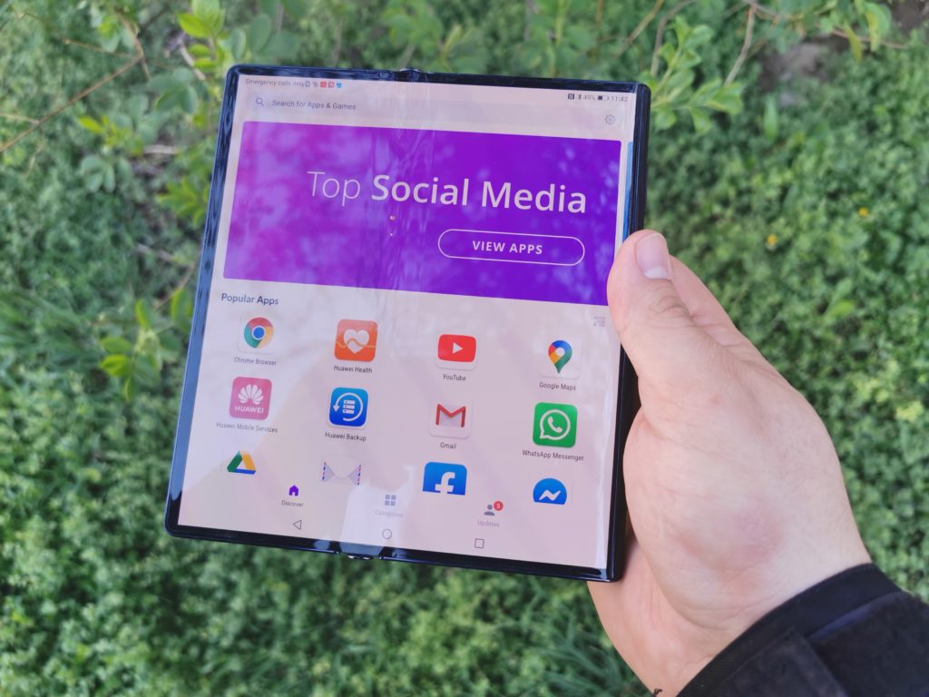 Huawei Mate Xs – това ли е сгъваемият телефон, който искахме да видим?