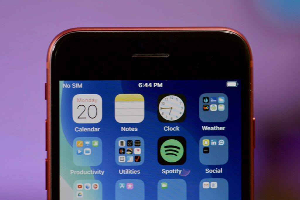 iPhone SE: Почти перфектният евтин iPhone