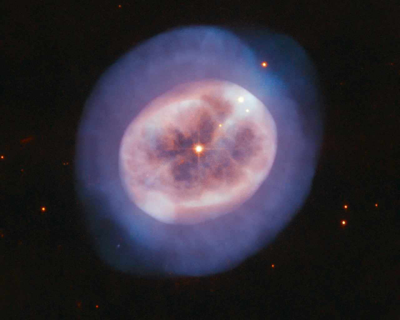 30 изумителни изображения на телескопа Hubble по повод 30 години от изстрелването му (галерия)
