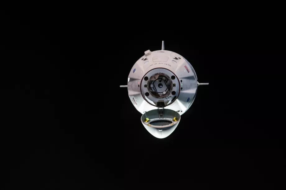 Новият симулатор на SpaceX представя колко е трудно да се закачи към Космическата станция