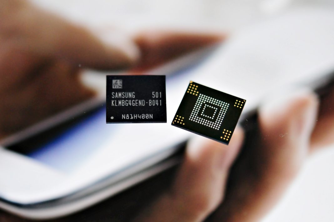 Samsung продължава да доминира на пазара на чиповете памет за смартфони