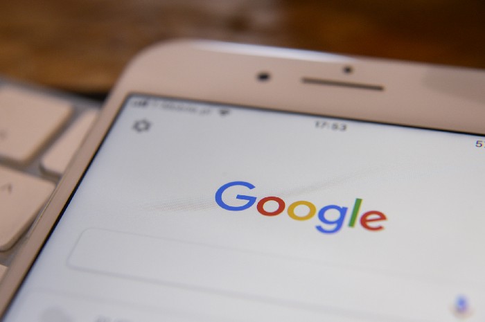 Ето как чрез заявките за търсене в Google могат да се открият COVID-19 огнищата по-рано от властите