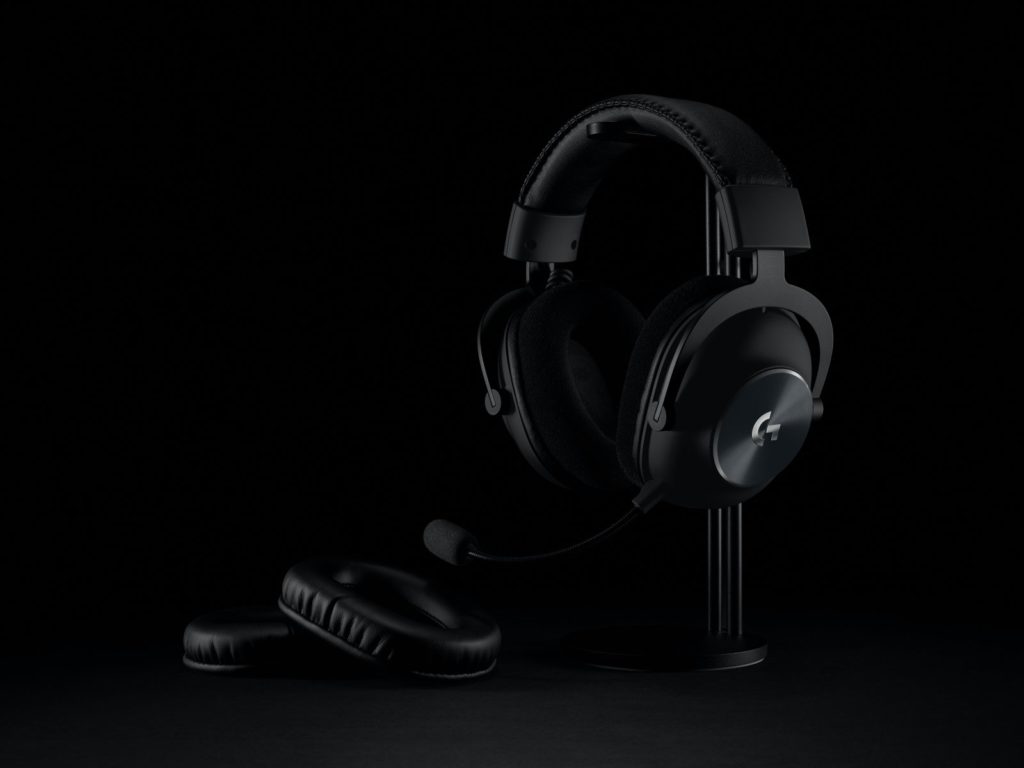 Logitech G представи нови PRO слушалки с LIGHTSPEED Wireless