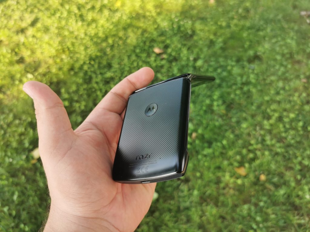 Moto razr – наследник на легенда
