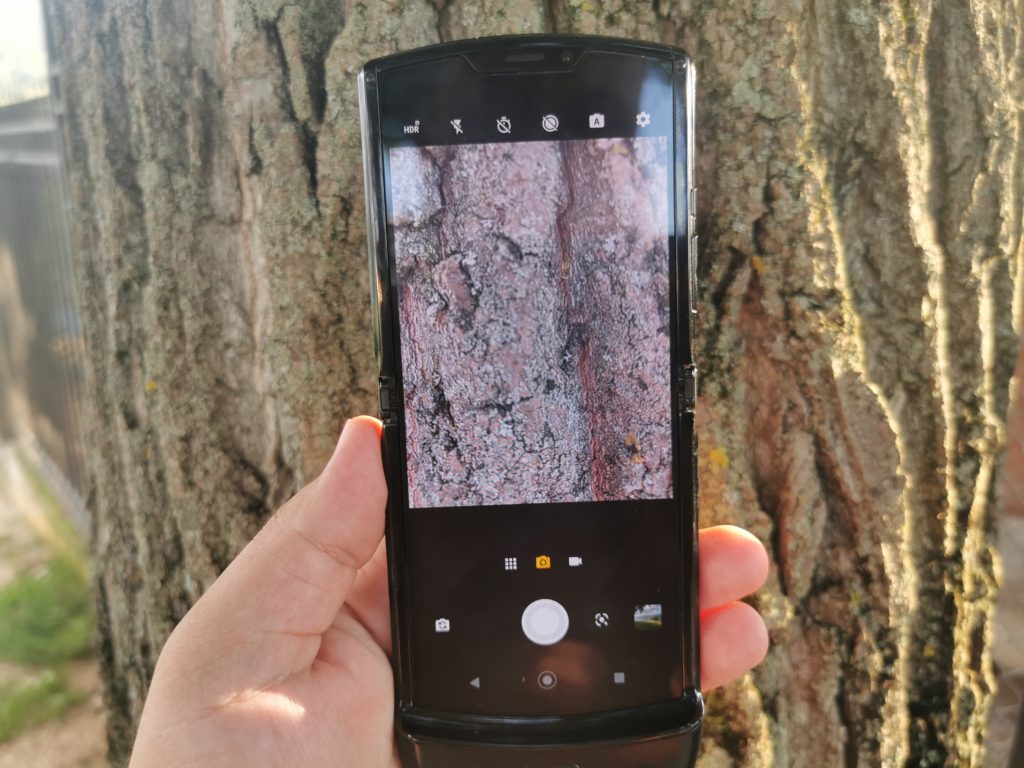 Moto razr – наследник на легенда