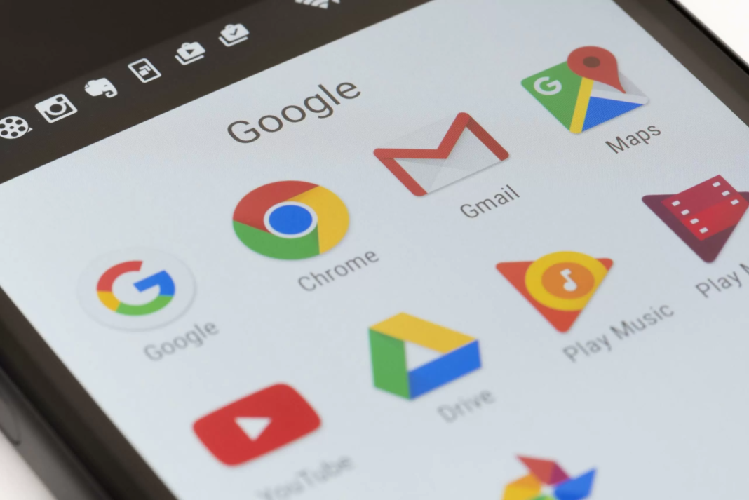 Разследват Google за следене и събиране на информация с цел създаване на конкурентни приложения