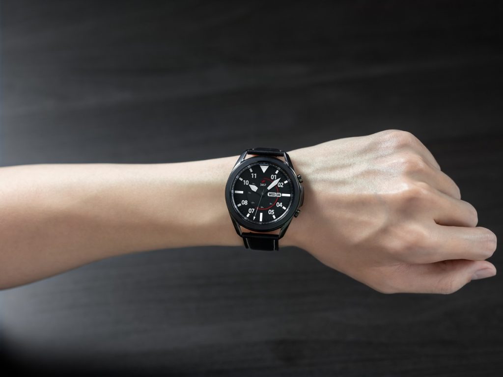 Samsung стартира продажбите на Galaxy Watch3