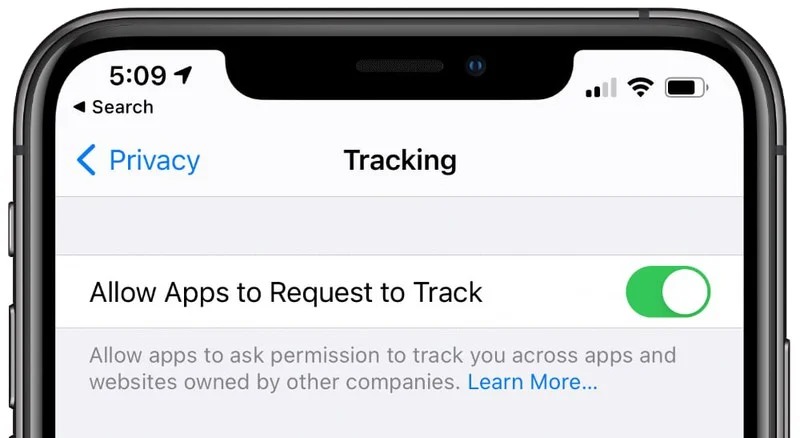 Facebook очаква срив на доходите от реклами заради повишената конфиденциалност в iOS 14