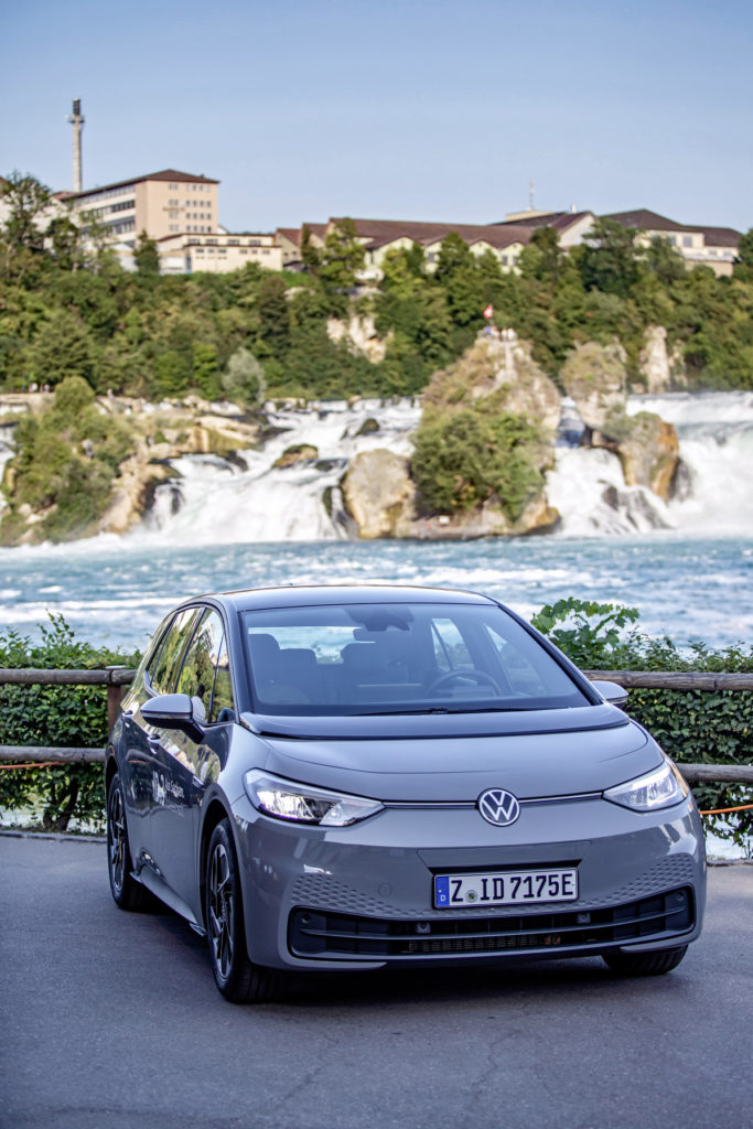 Volkswagen ID.3 записа рекорден пробег на електричество от Цвикау до Швейцария