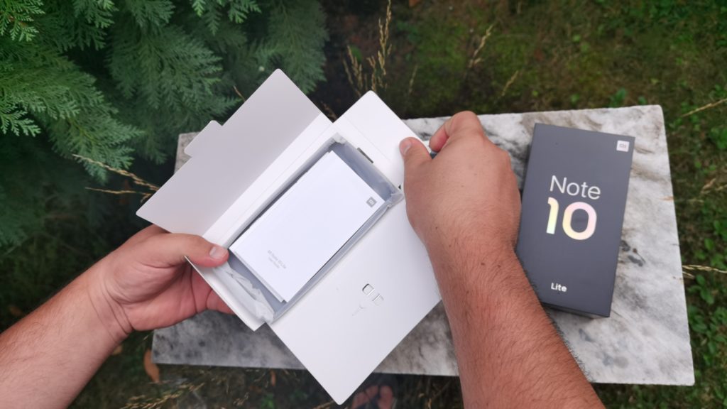 Xiaomi Mi Note 10 Lite – балансирано решение за всички желаещи мощен смартфон с голям екран