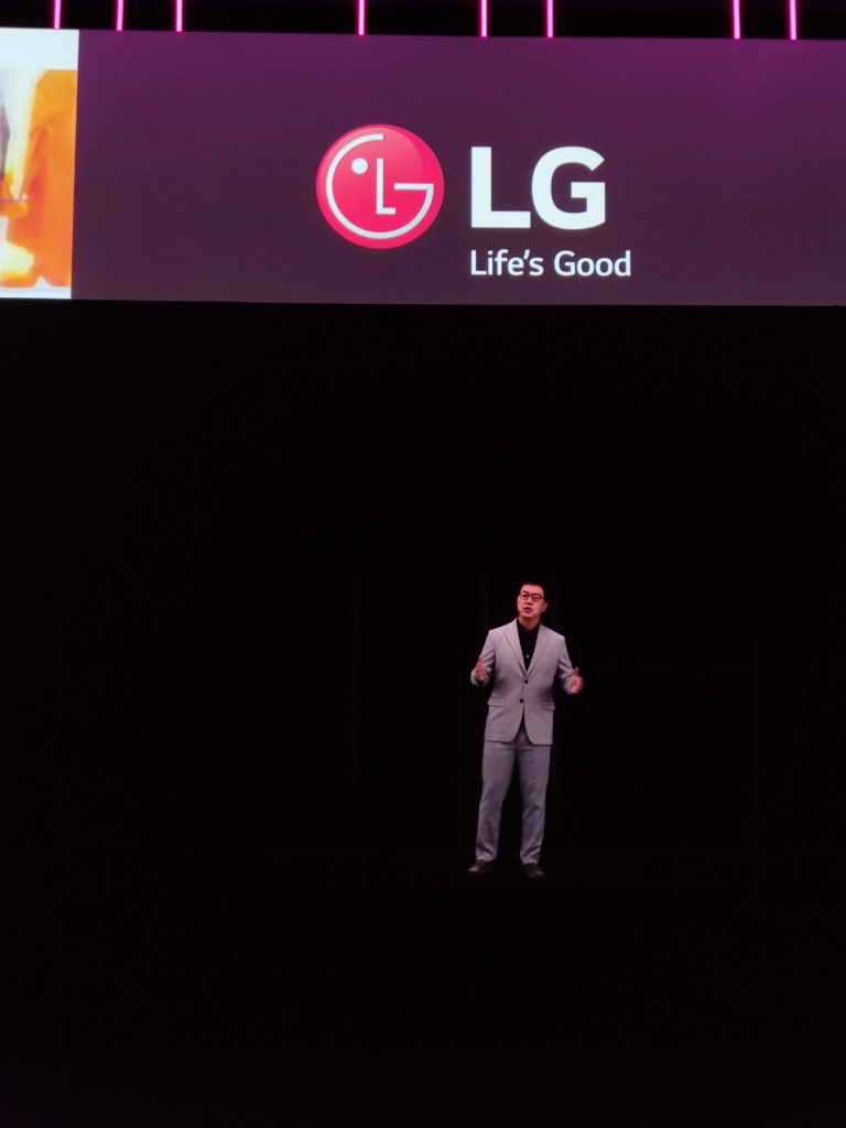 Изпълнителният директор на LG се появи като холограма на IFA 2020