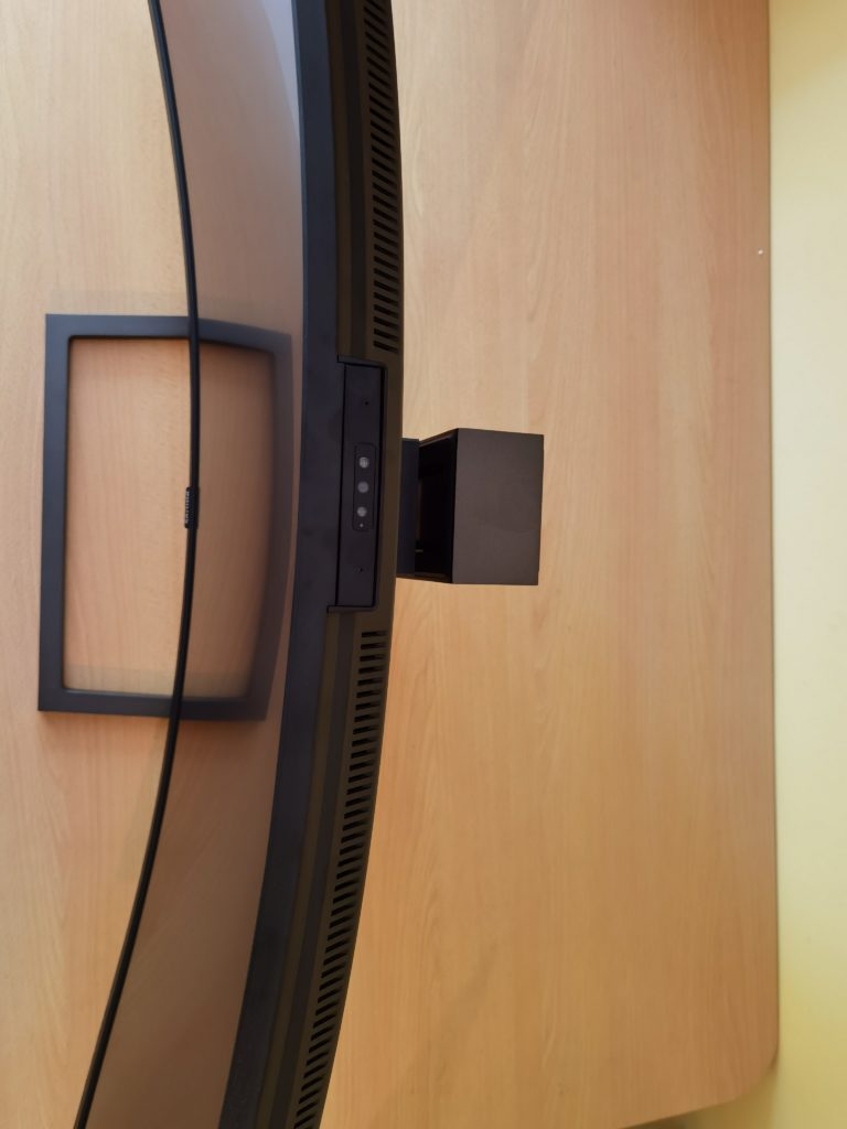 Ревю на Philips Brilliance 439P9H – два чудесни монитора, събрани в един