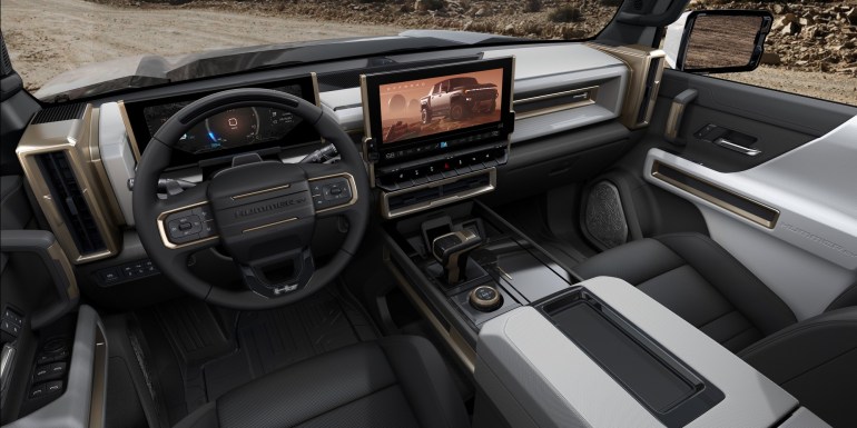 Официален анонс на електрическия пикап GMC Hummer EV: три двигателя с мощност 1000 конски сили