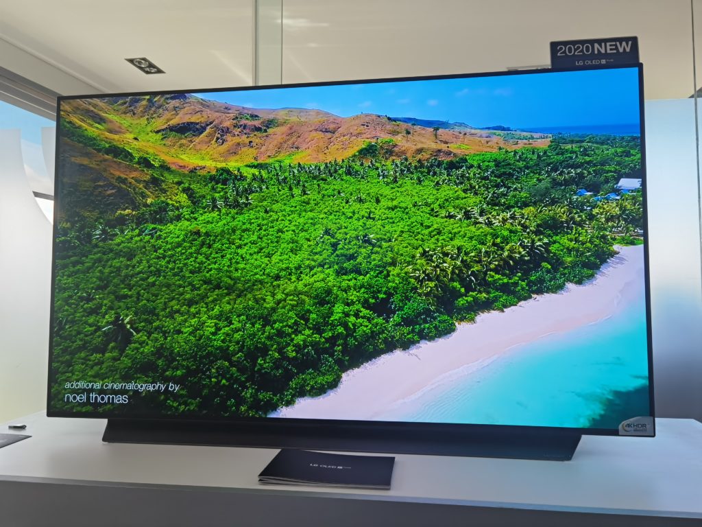 Ревю на LG OLED55CX – премиум функциите и възможностите стават по-достъпни
