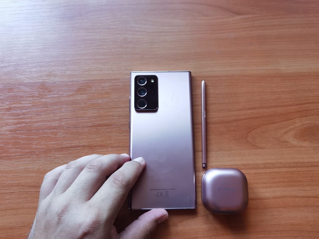 Ревю на Samsung Galaxy Note 20 Ultra – почти таблет
