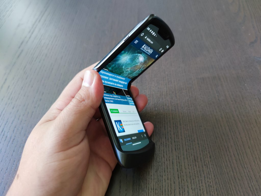 Ревю на Motorola Razr 5G – комбинация от класика и бъдеще