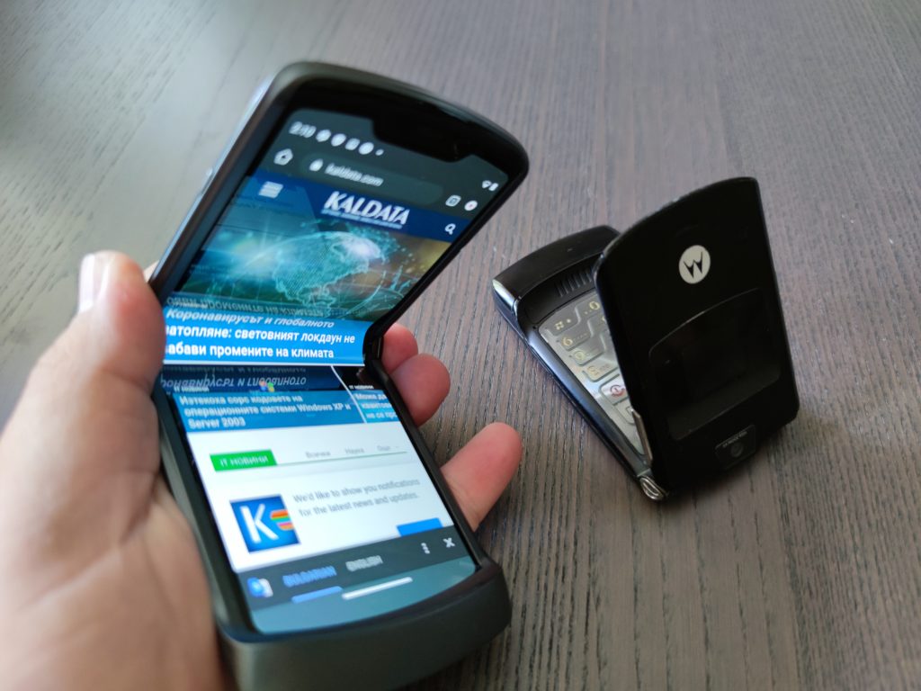 Ревю на Motorola Razr 5G – комбинация от класика и бъдеще