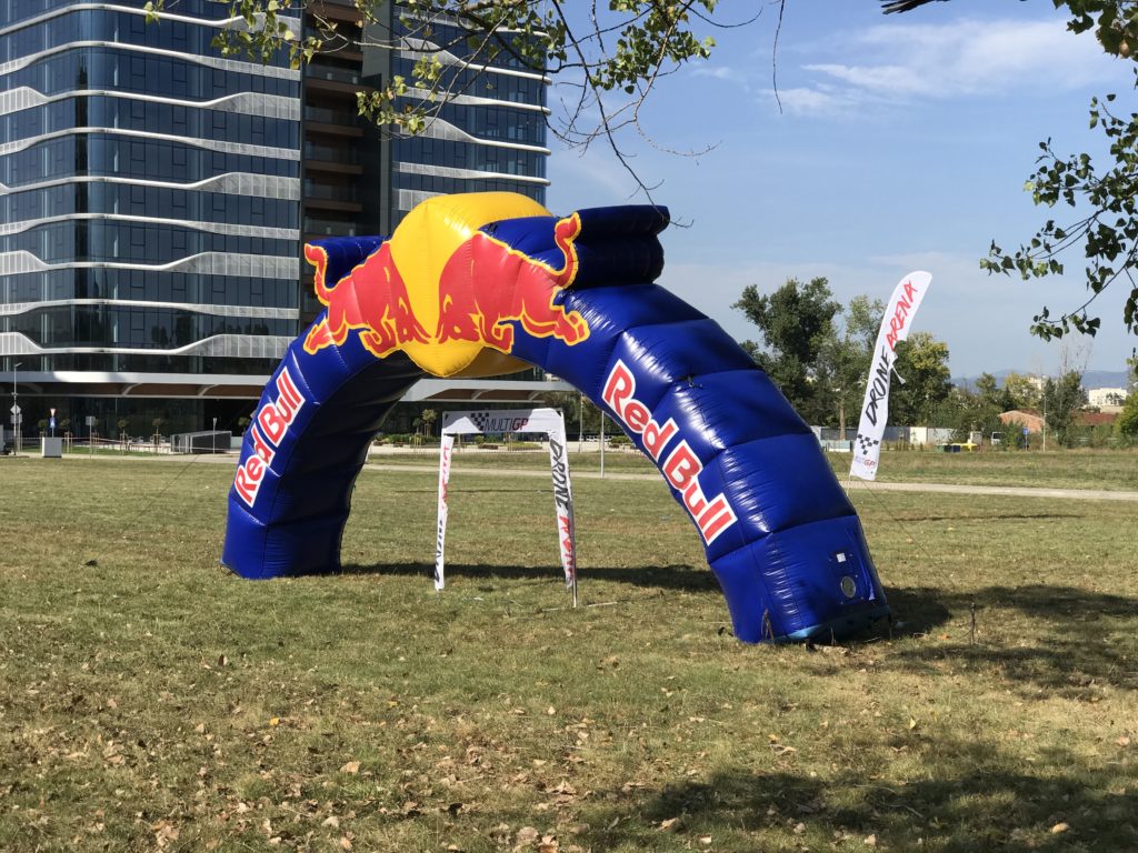 Рекорден брой участници и оспорван финал в дрон състезанието Drone ARENA MultiGP 2020