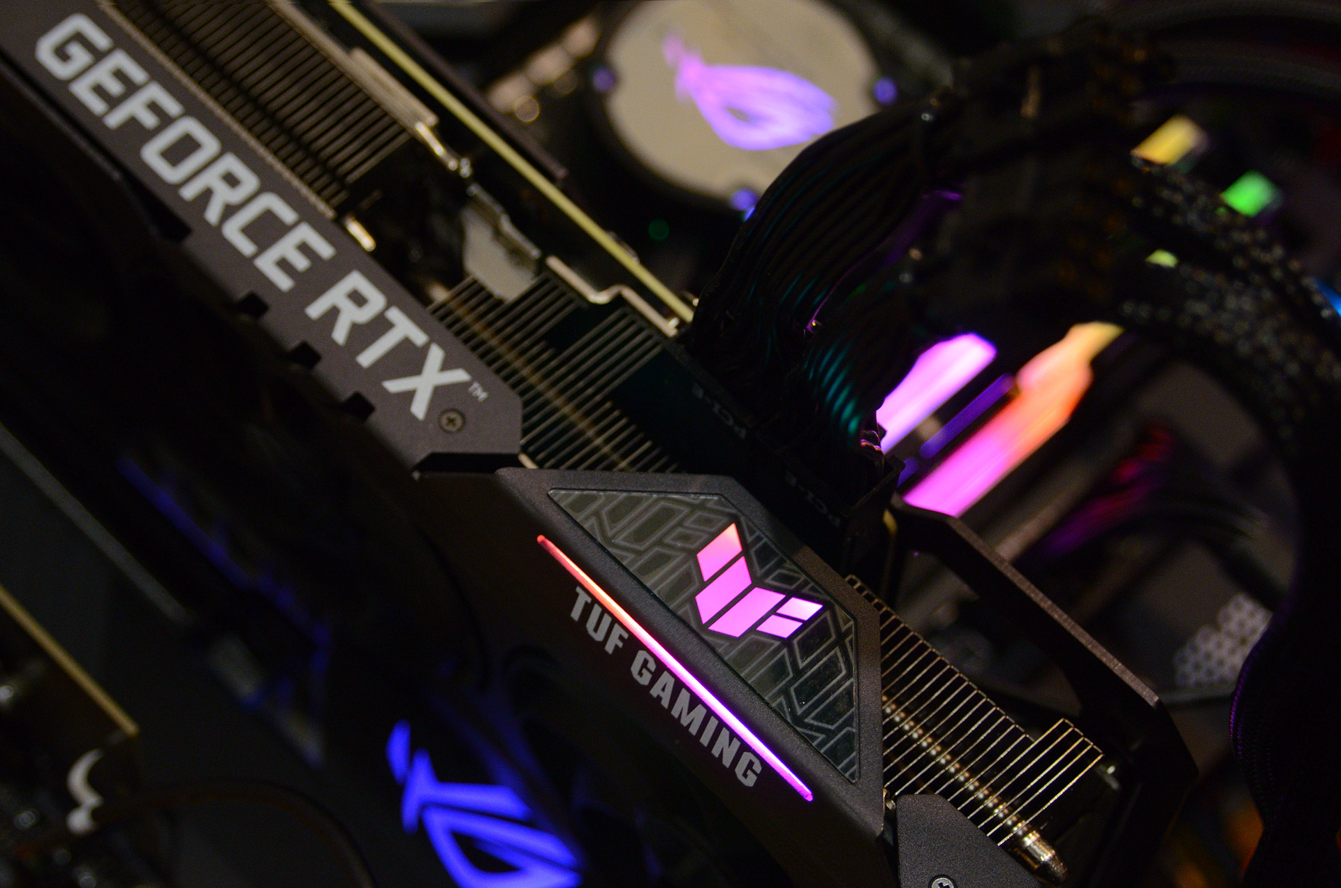 Сравнение на процесорите AMD Ryzen 9 5950X и Ryzen 9 5900X с Intel Core i9-10900K: да живее новият крал!