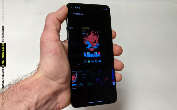 Разопаковане на OnePlus 8T Cyberpunk 2077 Edition – произведение на изкуството