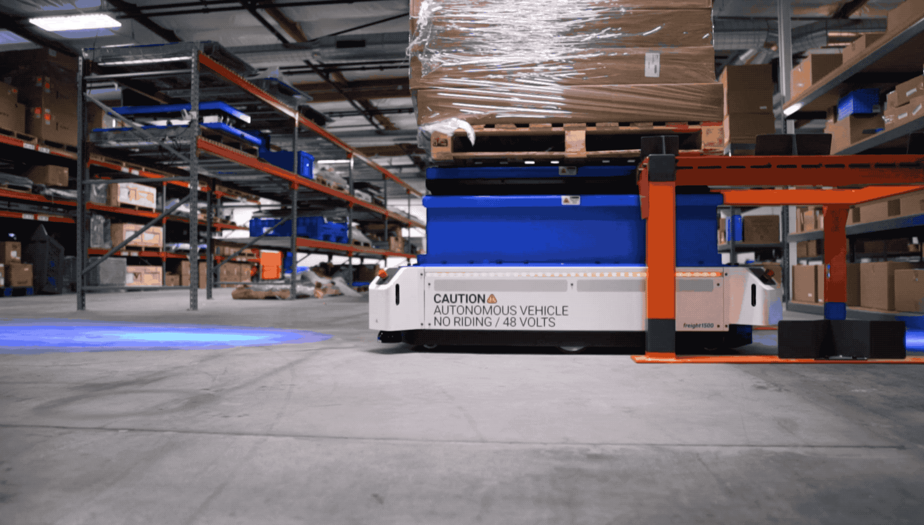 Fetch Robotics започна серийното производство на роботи заменящи складовите работници