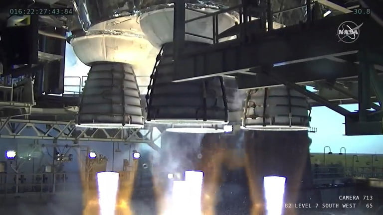 NASA извърши тестово запалване на най-голямото ракетно ядро в света