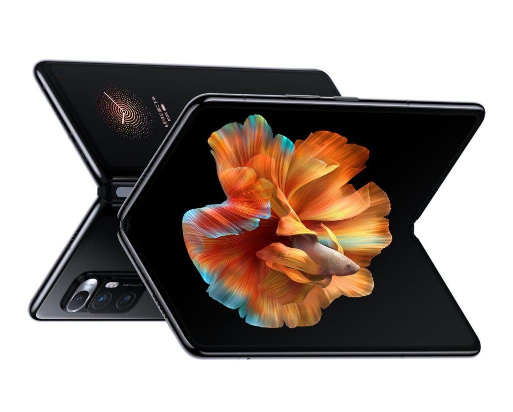 Всички екземпляри на сгъваемия смартфон Xiaomi Mix Fold бяха закупени за броени секунди