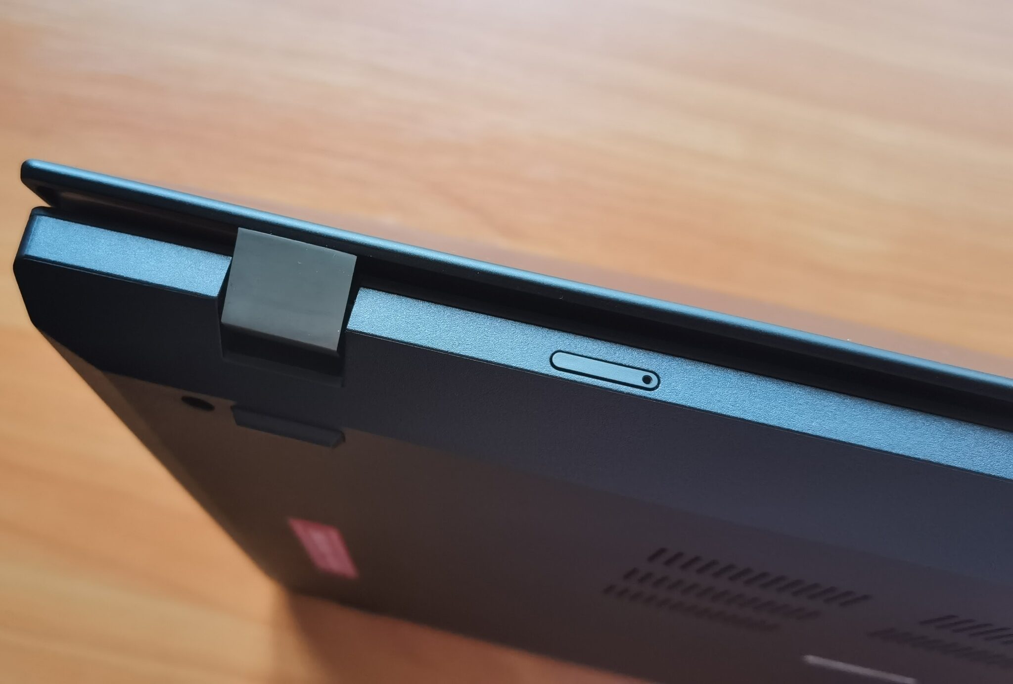 Lenovo ThinkPad T15p Gen 1 – добрият стар бизнес дух се връща на сцената