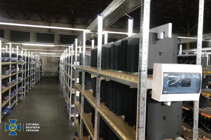 577d814a387a089e6ac60717ffd65467 Откриха криптомина с 3800 PS4 конзоли