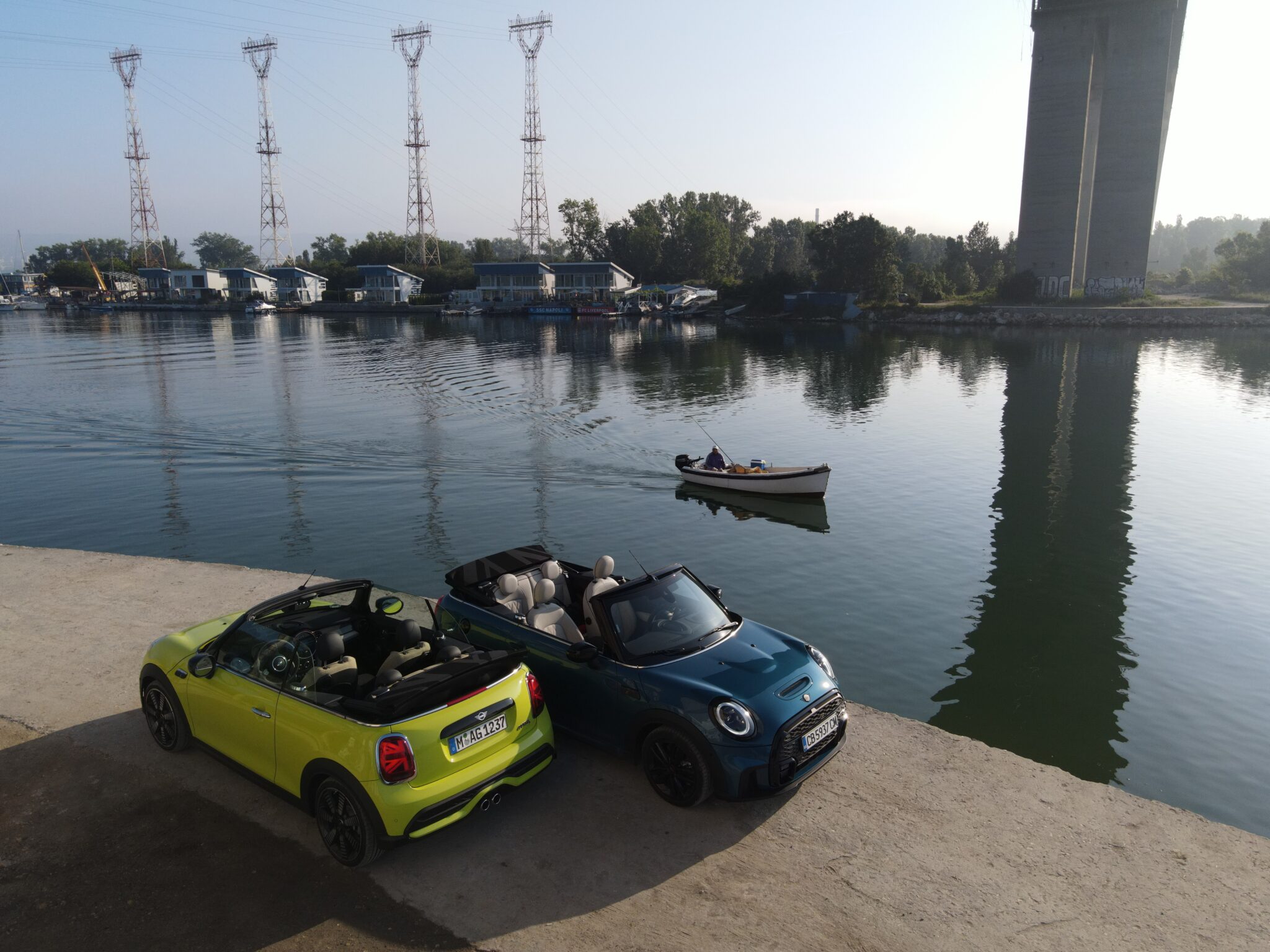 Новите MINI Hatch, MINI Cabrio и MINI Countryman дебютираха в България