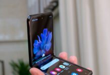 Samsung държи половината от пазара на дисплеи за смартфони