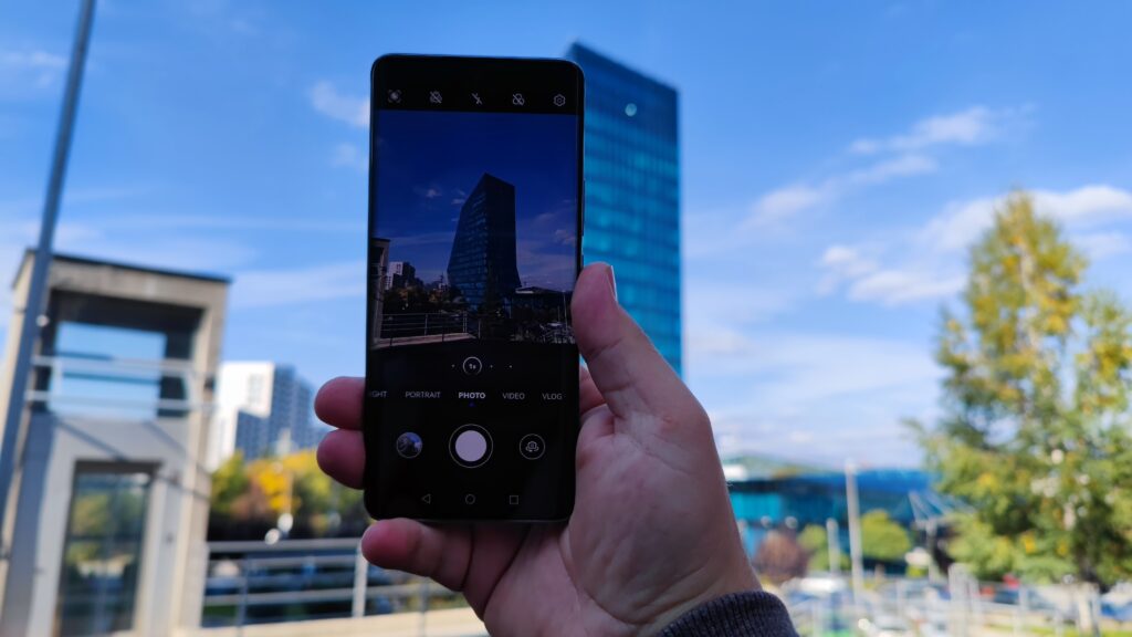 Huawei представи nova 9 в Европа. Първи впечатления от модела