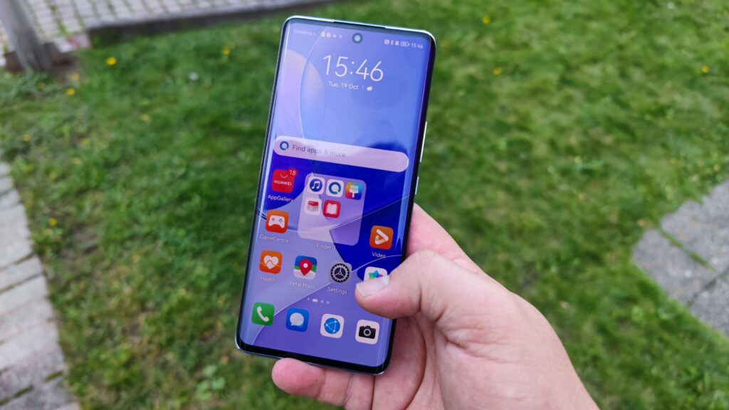 Huawei представи nova 9 в Европа. Първи впечатления от модела