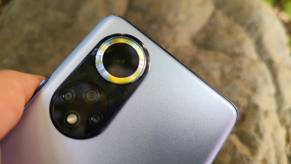 Huawei представи nova 9 в Европа. Първи впечатления от модела