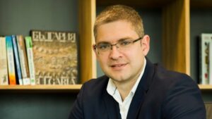 С подходящите дигитални решения организациите, чиито екипи работят отвсякъде, могат да разгърнат пълния си потенциал