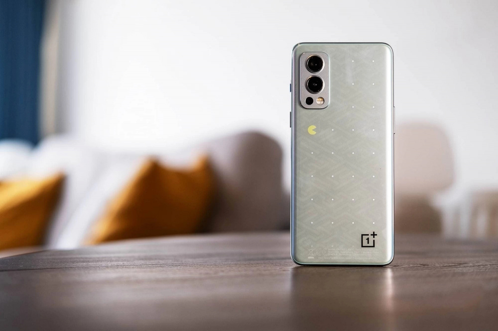OnePlus представи смартфона Nord 2 Pac-Man Edition
