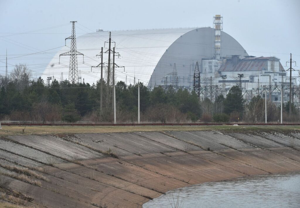 Какво означава завземането на Чернобил от страна на Русия?