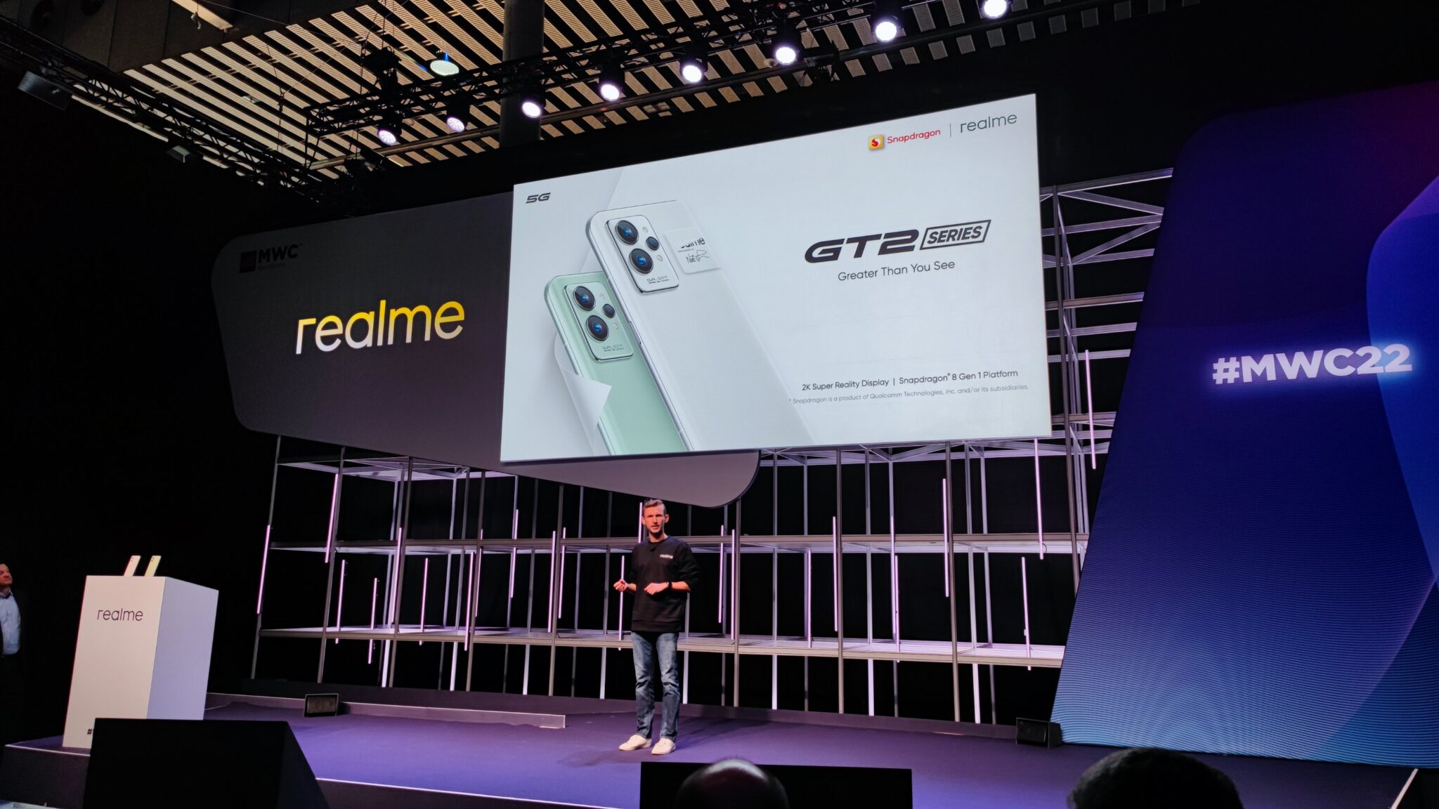Продажбите на флагманите Realme GT2 Pro и GT2 стартират в световен мащаб