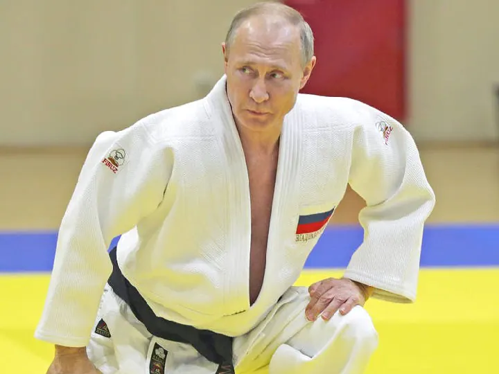 Илън Мъск предизвика Путин на единоборство за Украйна, но получи отговор от Рогозин
