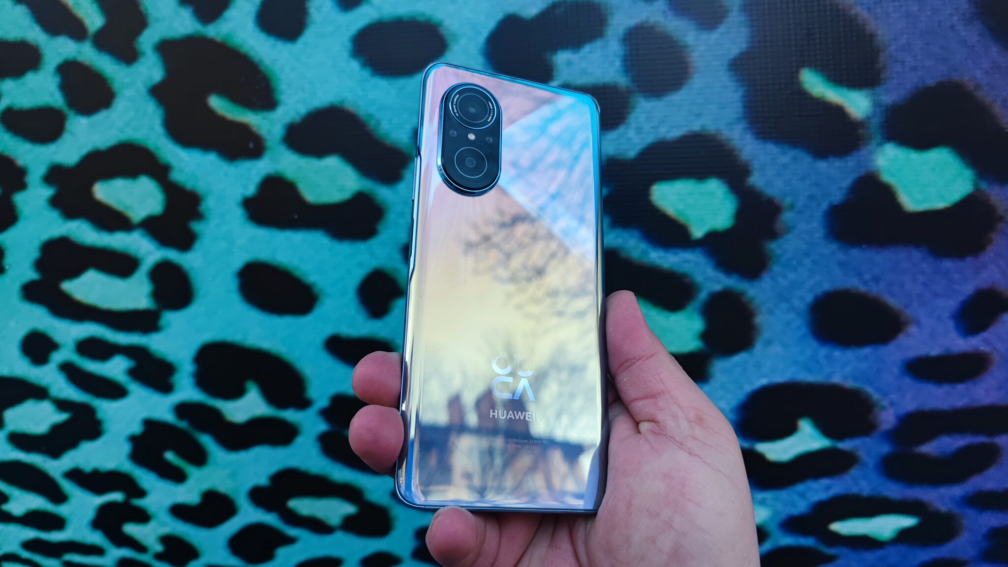 Huawei nova 9 SE – новата версия на един от най-красивите и достъпни телефони на пазарa