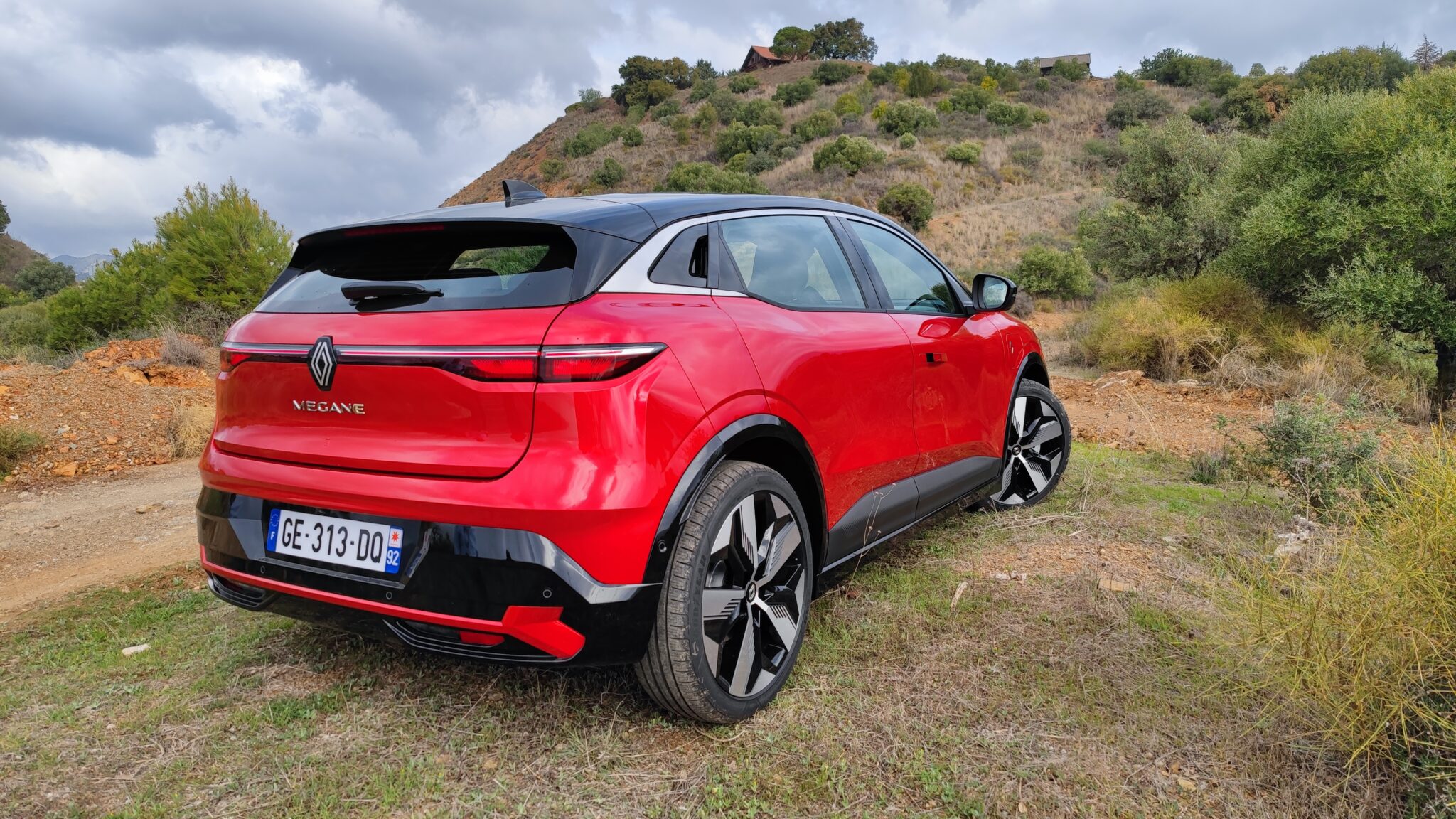 Renault Megane E-Tech: 100% електрическо прераждане