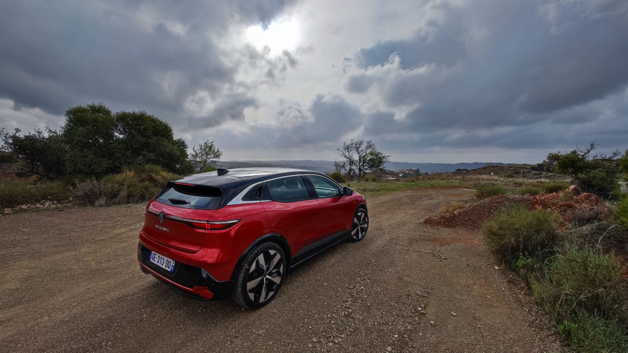 Renault Megane E-Tech: 100% електрическо прераждане