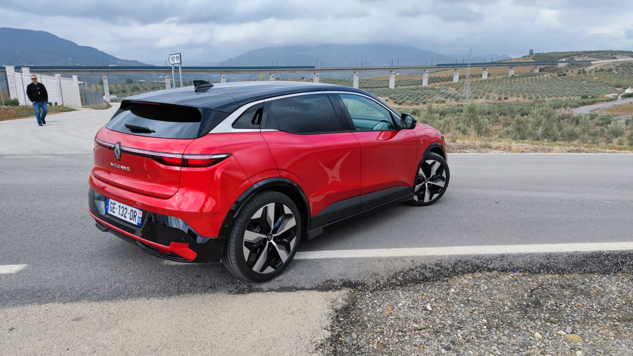 Renault Megane E-Tech: 100% електрическо прераждане