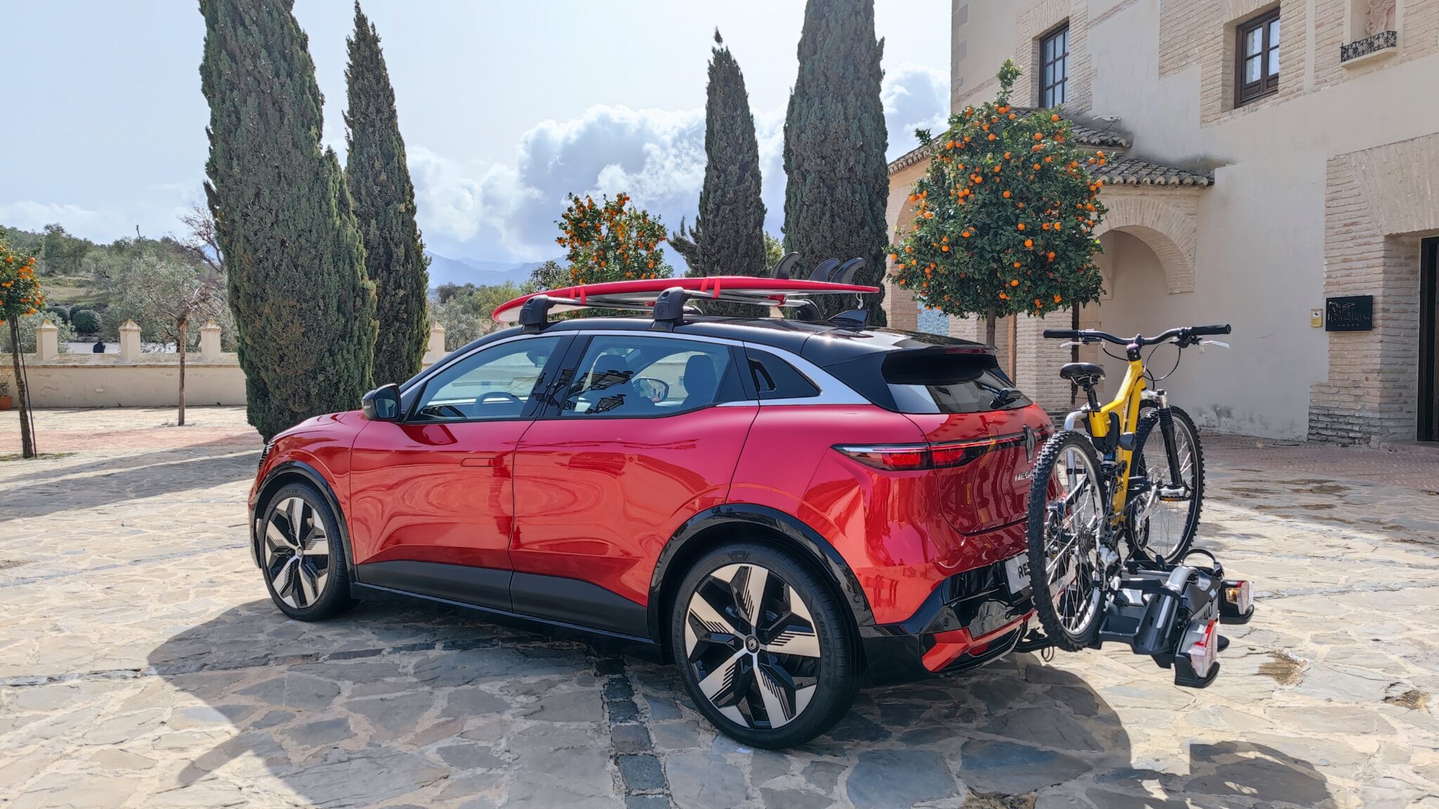 Renault Megane E-Tech: 100% електрическо прераждане