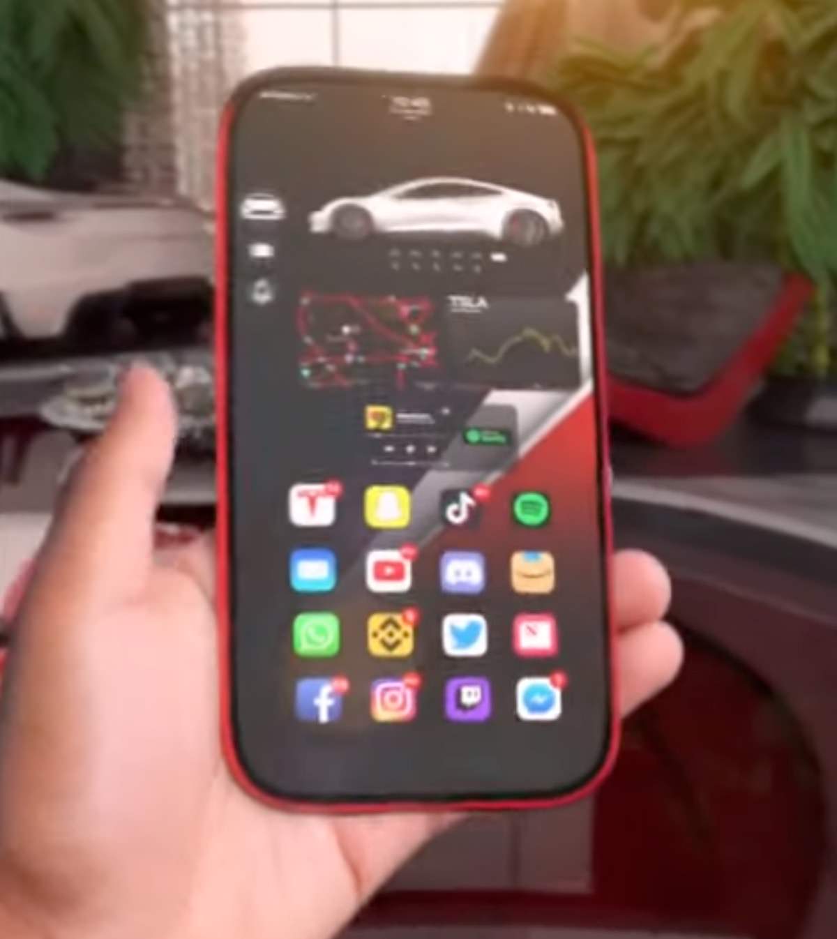 Все повече се говори за създаването на Tesla Phone от Илон Мъск